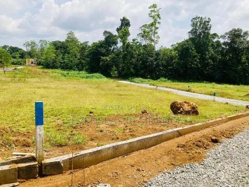 Valuable plots of land for sale in Eheliyagoda