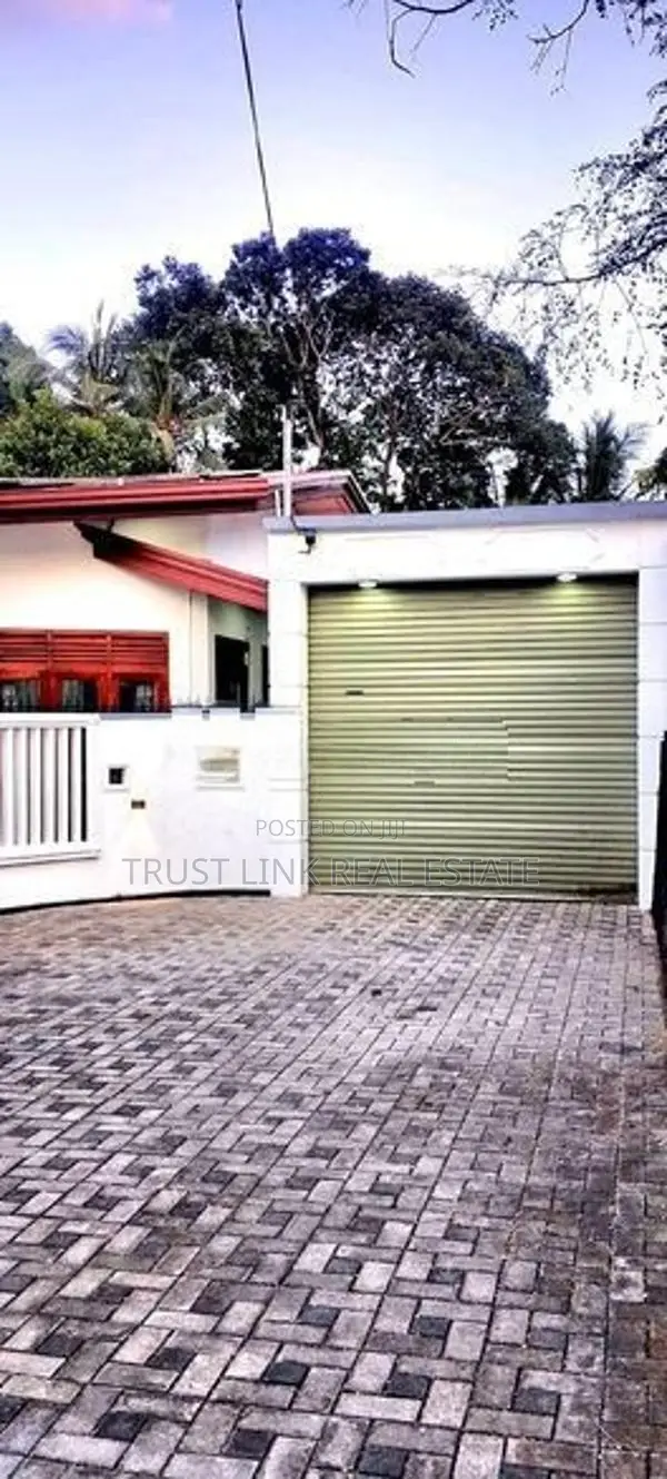 Single Story House for Sale in Ragama