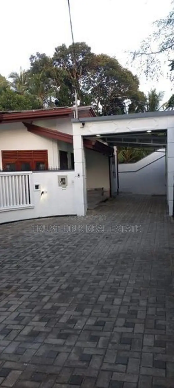 Single Story House for Sale in Ragama