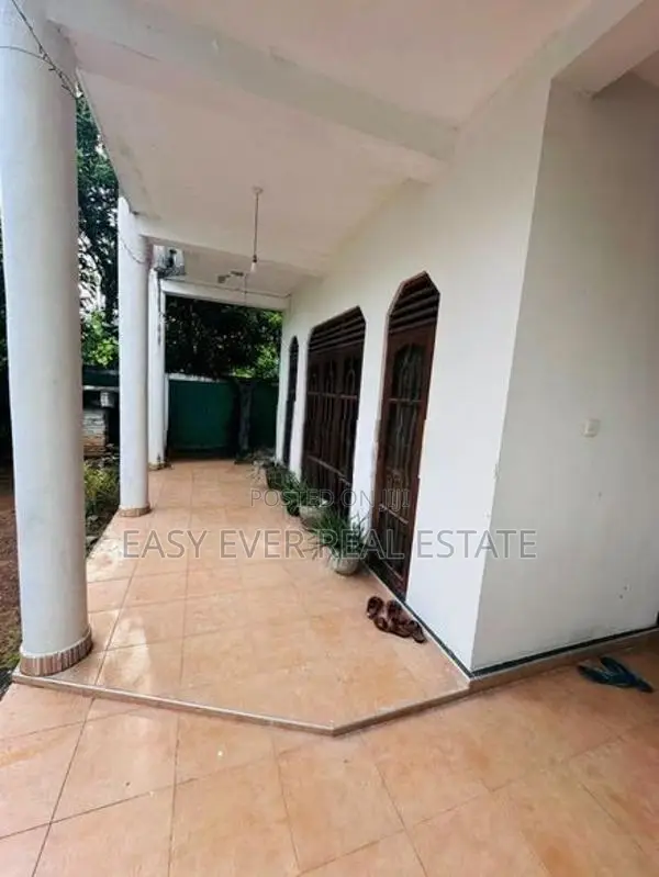 House for sale in Kadawatha