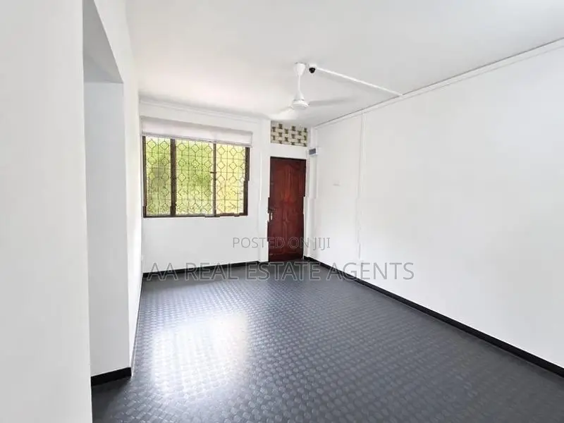Flat House for Sale in Colombo 10