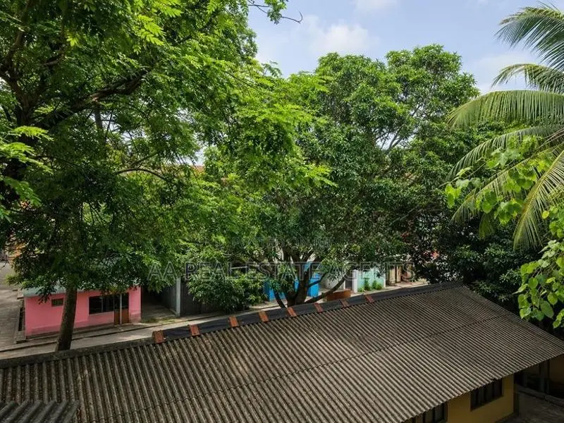 Flat House for Sale in Colombo 10