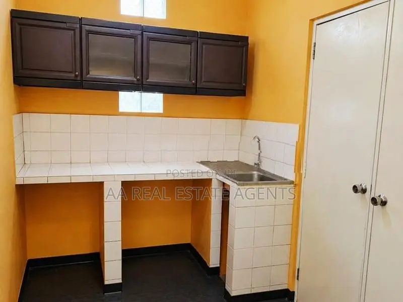 Flat House for Sale in Colombo 10