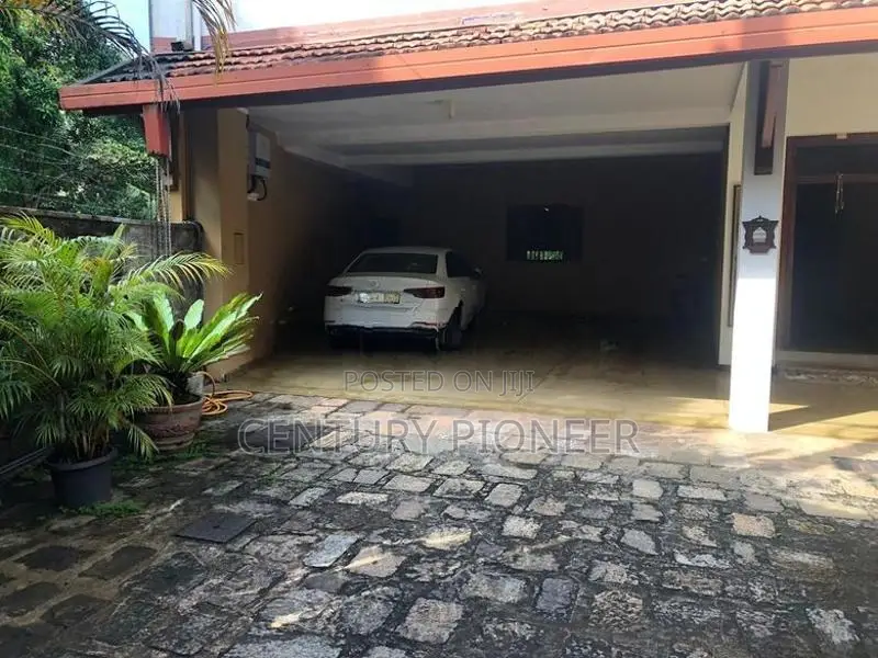 71P Property For Sale In Battaramulla - Akuregoda