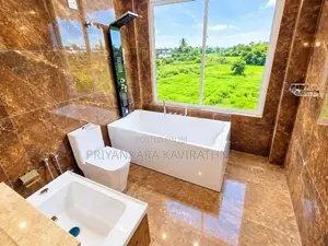 Boralasgamuwa Junction / Near Paddy Field Luxury House For Sale