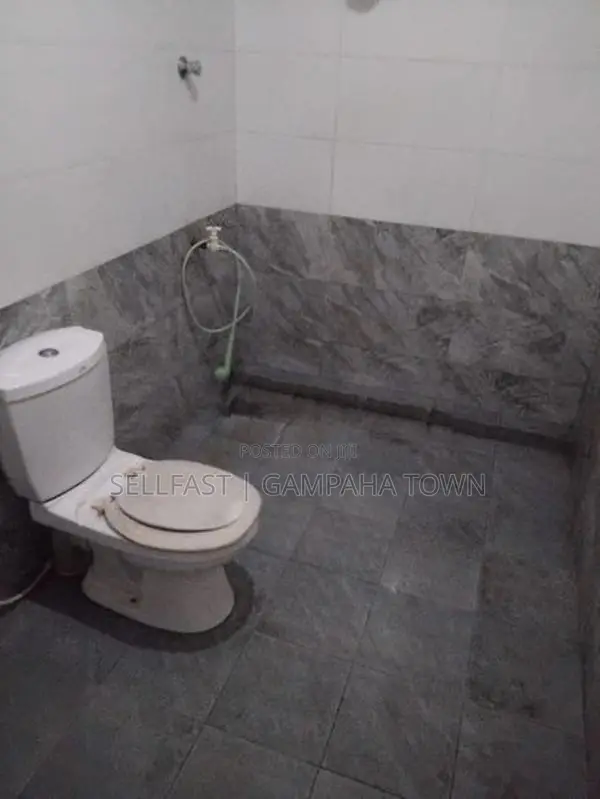 House For Rent (Near Yakkala Gamapaha Town)
