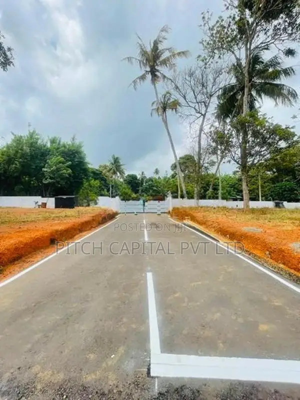 Valuable Land for Sale in Dondra