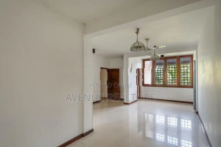 Waterfront 3 Storey House for Sale in Nawala|Negotiable(HS4995)