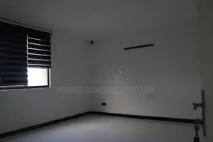 Semi-Furnished Office Space for Rent – Colombo 03 (liberty Plaza)