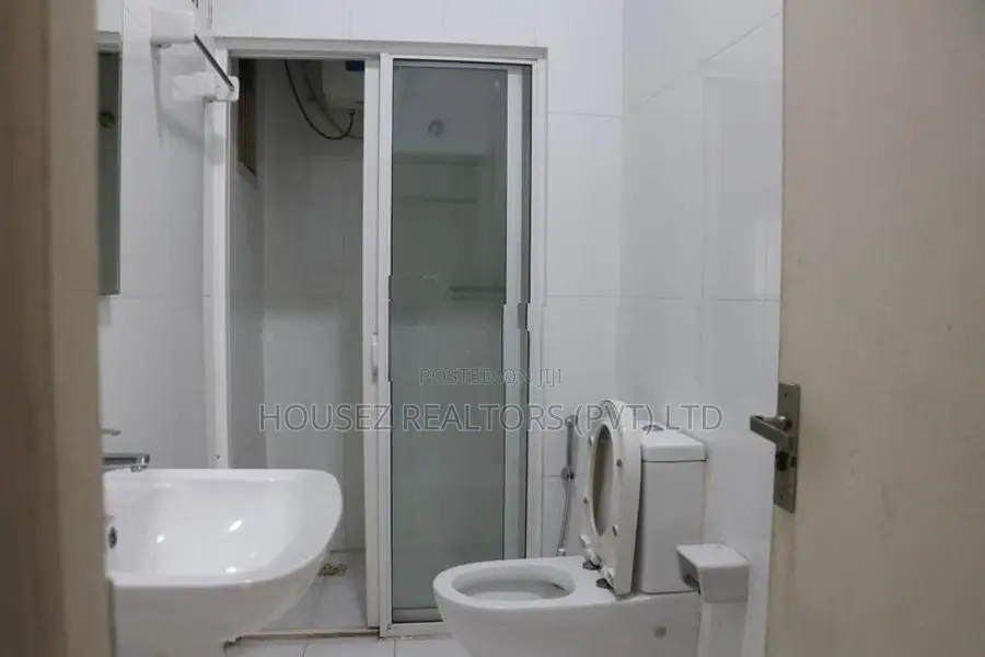 Semi-Furnished Office Space for Rent – Colombo 03 (liberty Plaza)