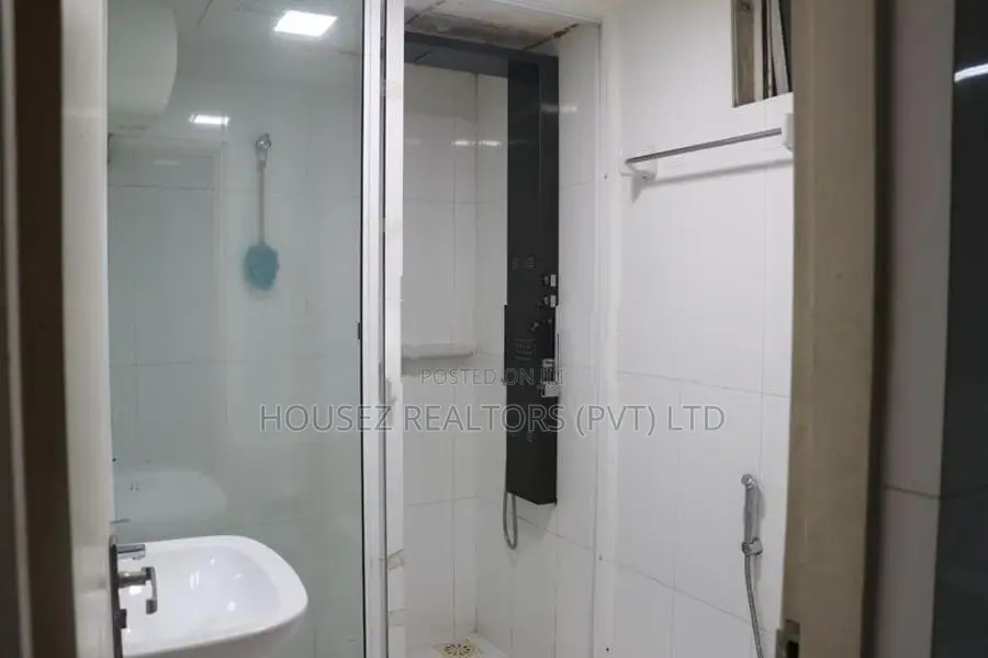 Semi-Furnished Office Space for Rent – Colombo 03 (liberty Plaza)