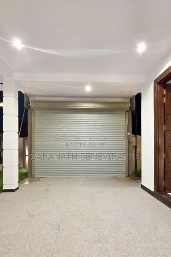Brand-New Modern House Bordering to a Paddy Field Pannipitiya