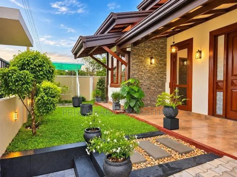 Luxury House For Sale - Piliyandala