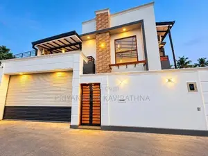 Luxury House For Sale in Piliyandala