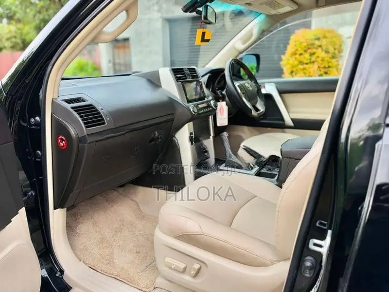 Toyota Land Cruiser Prado Fully Loaded 2011