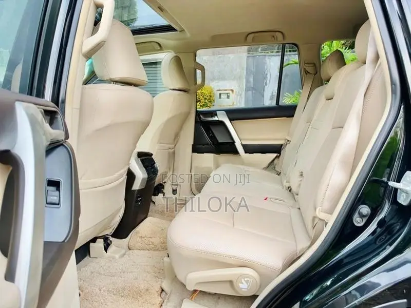 Toyota Land Cruiser Prado Fully Loaded 2011