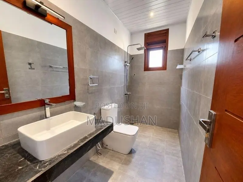 Brand New 3 Bedroom House For Sale In Kirindiwela, Gampaha