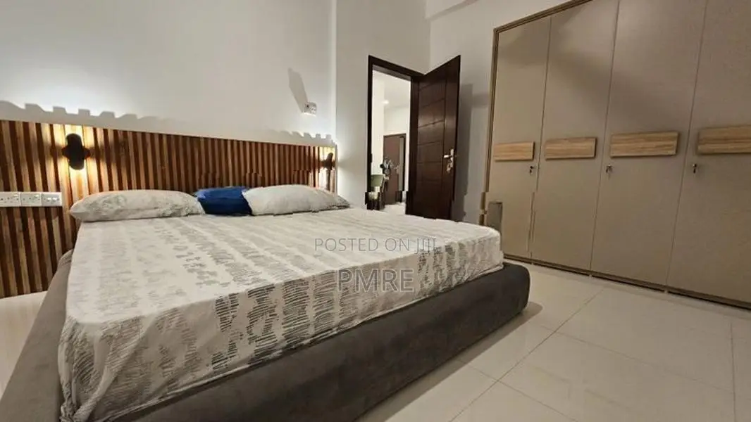 Apartment for sale in Colombo 03 - The Address 606