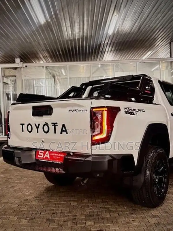 Toyota Hilux Travo Overland Plus 2026