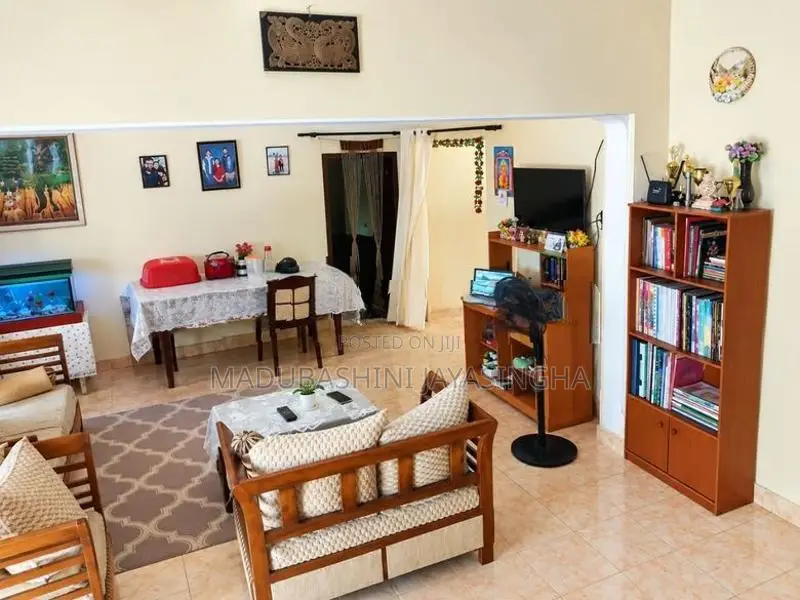 House 43 Perches OF Land For Sale – Matale, Palapathwala