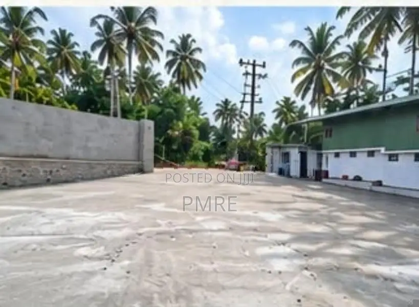 136,000 Sqft Warehouse for Rent in Meegahawatta