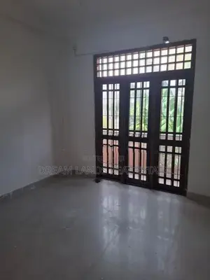 ☆ Piliyandala 3 Story House for Rent ( R- 850 )