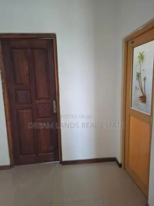 ☆ Piliyandala 3 Story House for Rent ( R- 850 )