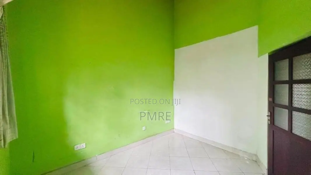 2 Storied House for Sale in Athurugiriya