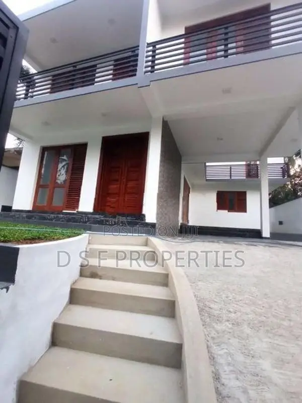 A BRAND NEW THERE STORY LUXURY HOUSE In VIDDALA JUNCTION