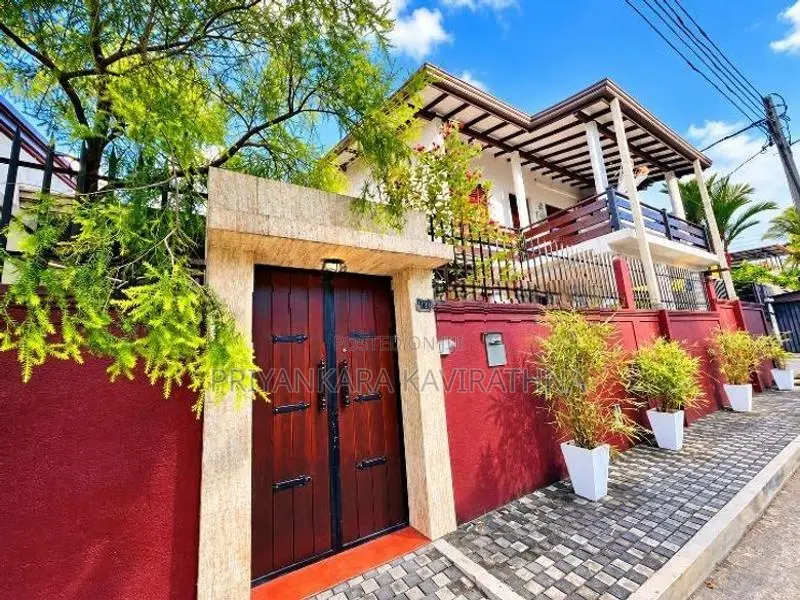 Two Storied Mordern House in Mattegoda