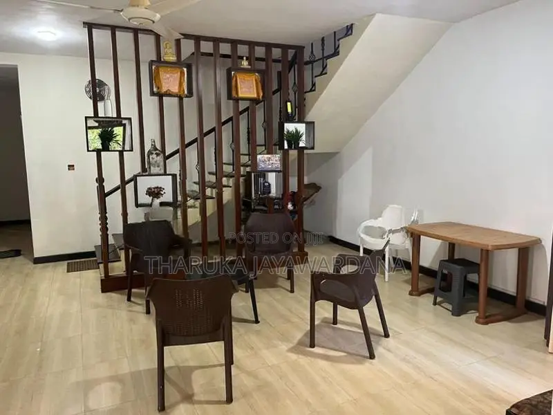 ground floor unit for rent [without furniture]