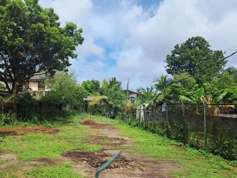 Prime Land on Parliament Road – Pelawatte