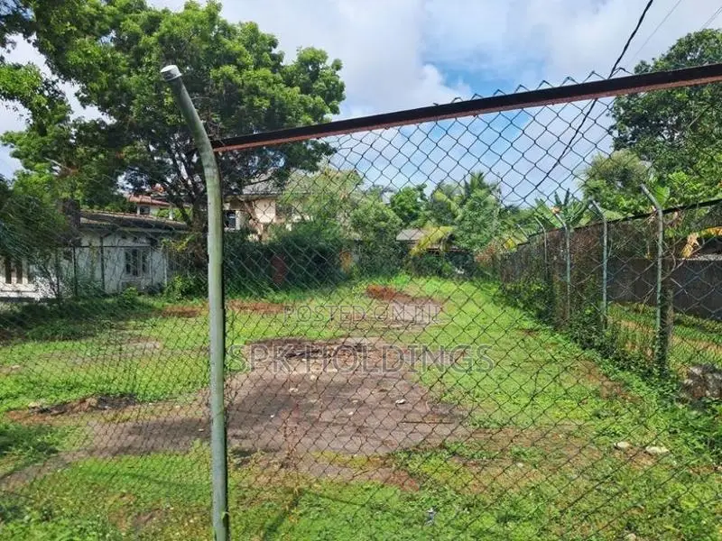 Prime Land on Parliament Road – Pelawatte