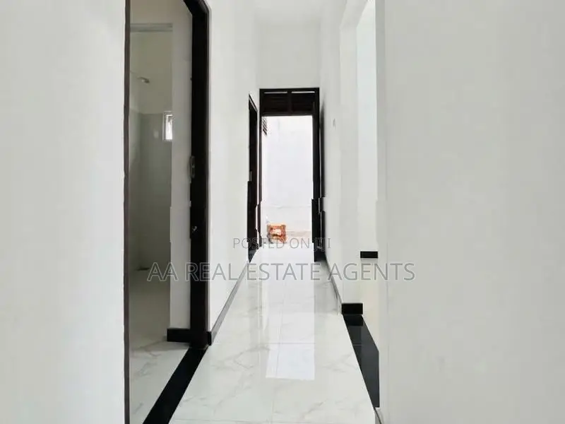 Brand New House for Sale in Wellampitiya