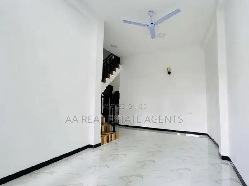 Brand New House for Sale in Wellampitiya
