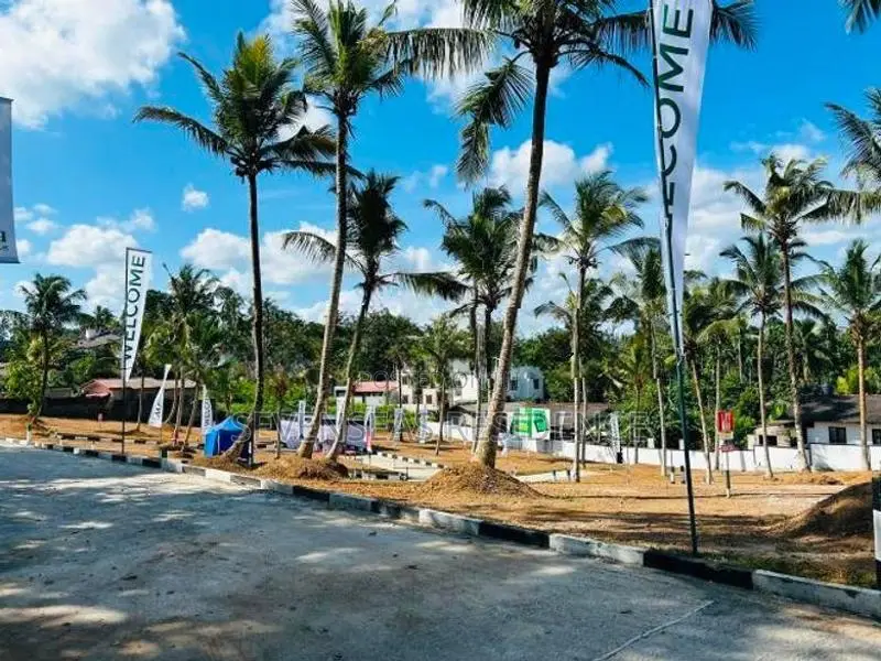 Land for sale Kahathuduwa