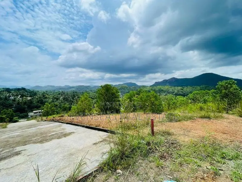 Land for Sale in Awissawella