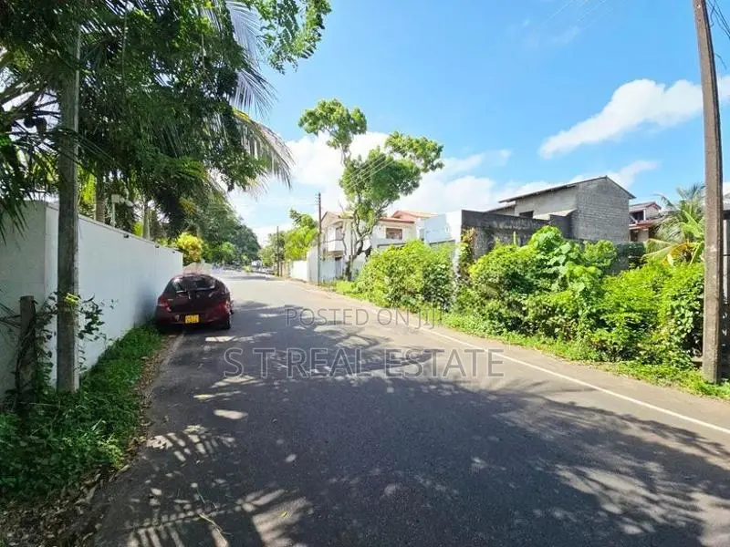 10.44P Bare Land For Sale In Piliyandala