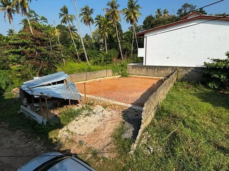 Land for sale Kotikawatta.