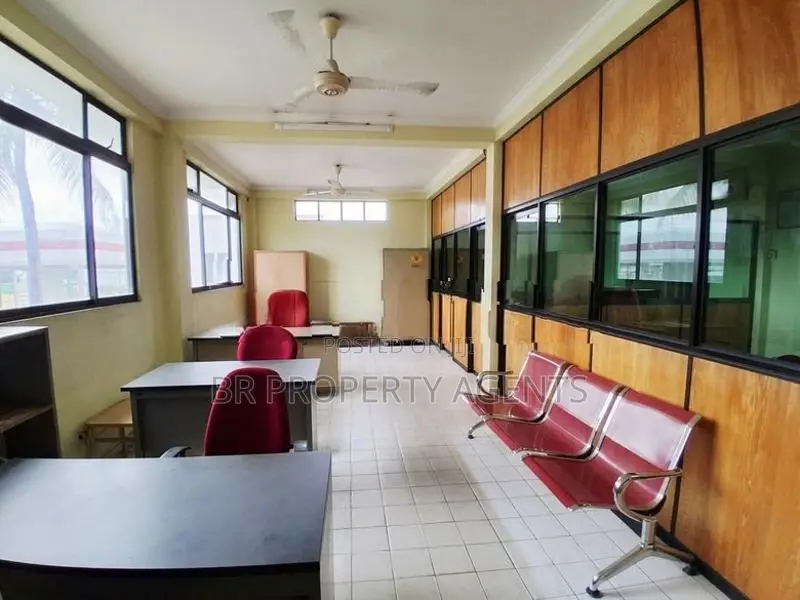 Three Story Office Space for Rent in Ambatale, Mulleriyawa