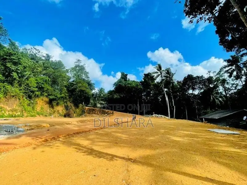 Kadawatha New Land for Sale