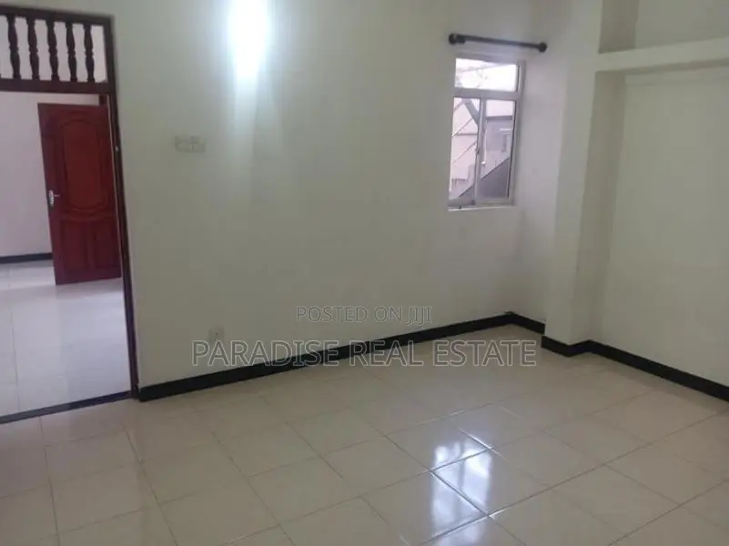 SPACIOUS 1 ST FLOOR HOUSE FOR RENT IN MOUNT LAVINIA