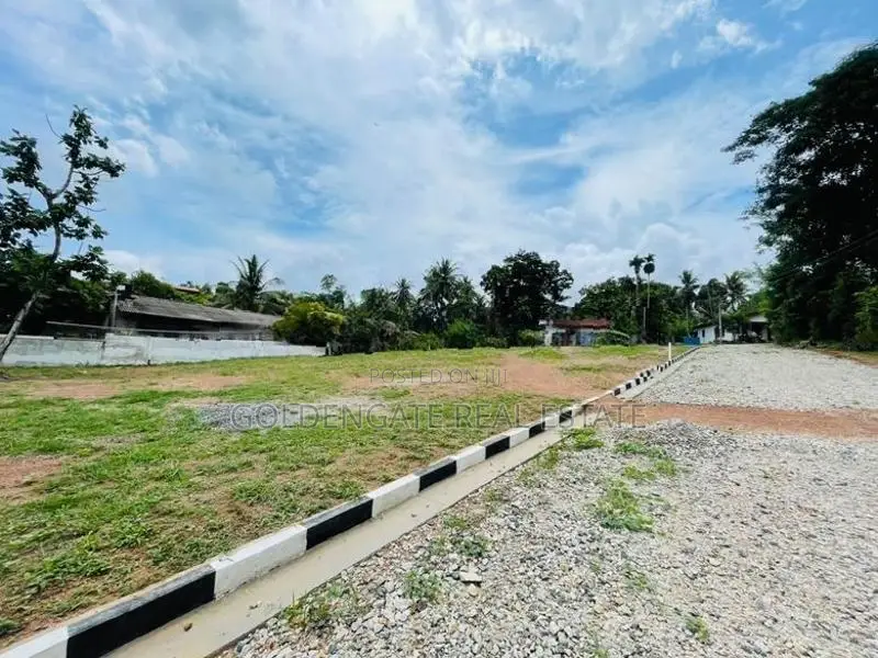 Udugampola Land Sale Near 244 Gampaha Bus Rode