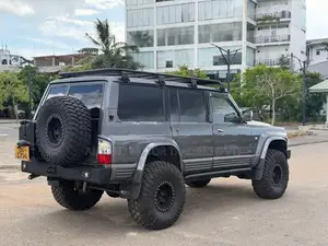 Nissan Patrol Y60 1993