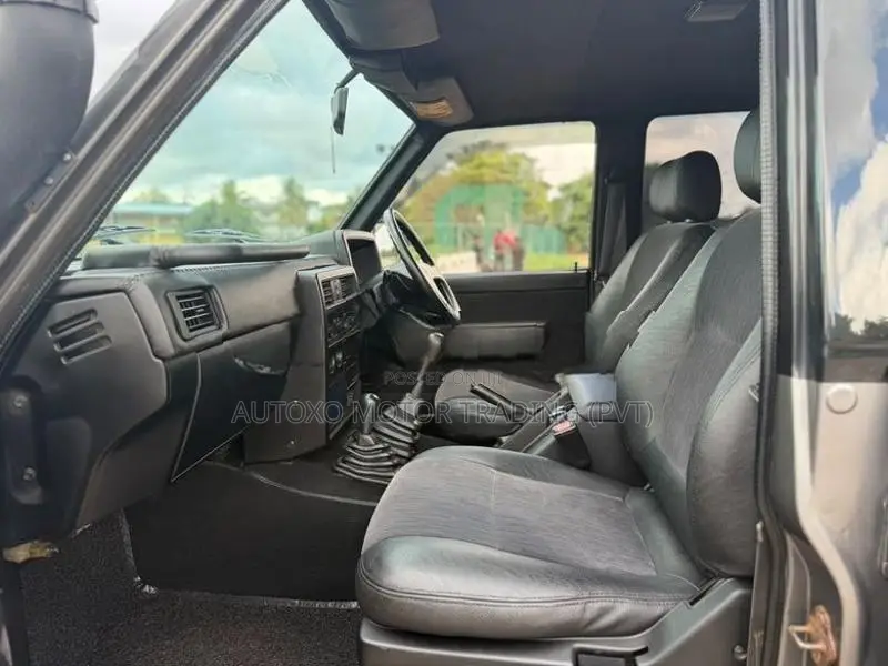 Nissan Patrol Y60 1993