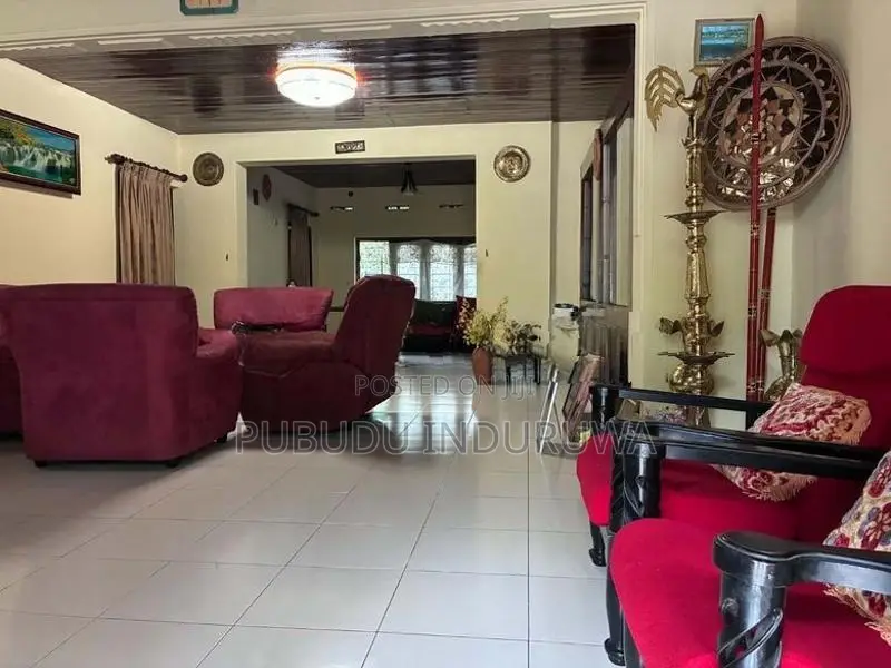 Spacious 6 Bedroom House For Sale In Mahara Kiribathgoda