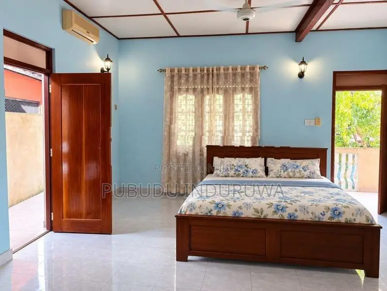 Spacious 6 Bedroom House For Sale In Mahara Kiribathgoda