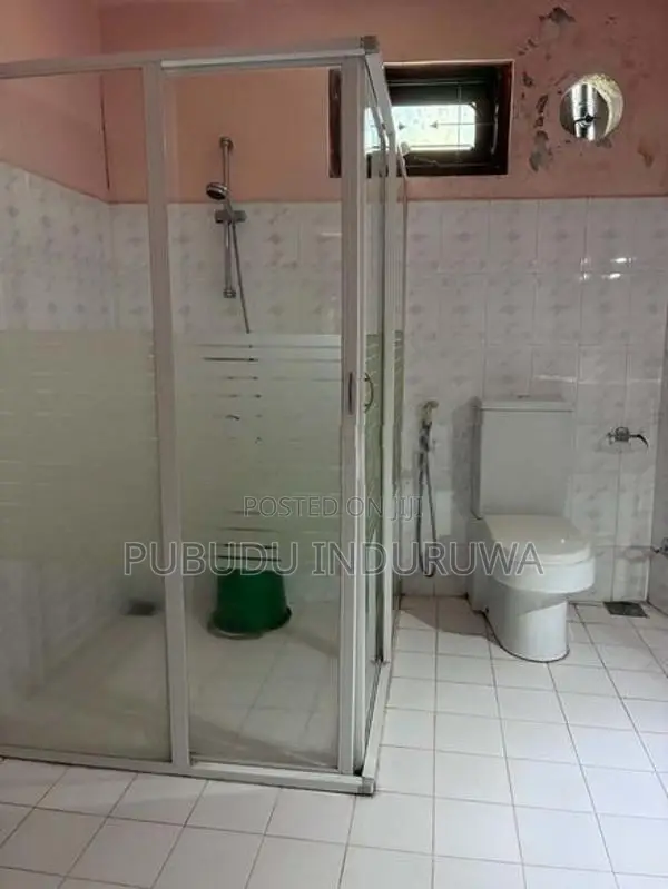 Spacious 6 Bedroom House For Sale In Mahara Kiribathgoda