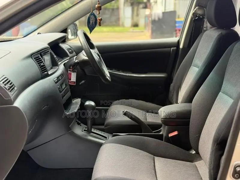 Toyota Allex COROLLA 121 2004