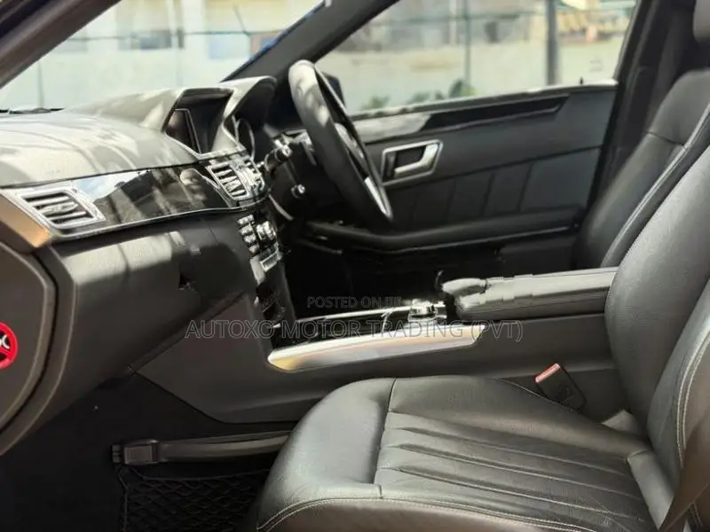 Mercedes Benz E300 EXECUTIVE EDITION 2014